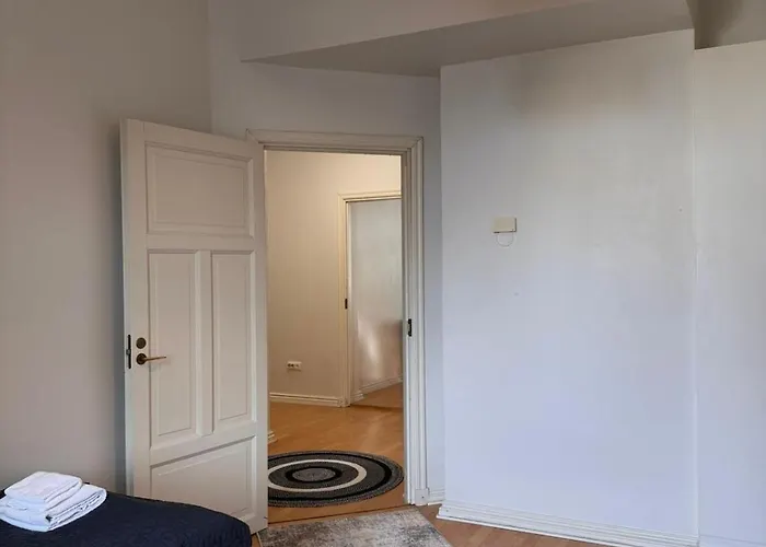 Апартаменты Kotimaailma - Keskustakolmio - Haemeenkatu 2 Тампере