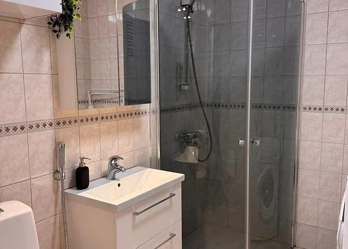 Kotimaailma - Keskustakolmio - Haemeenkatu 2